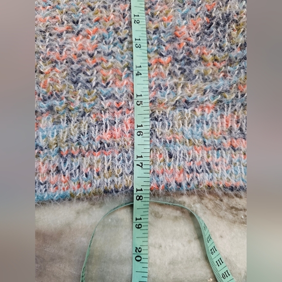 RD Style Fuzzy Multicolor Sweater Size Small Eyelash Knit Cozy Pullover - Picture 7 of 9